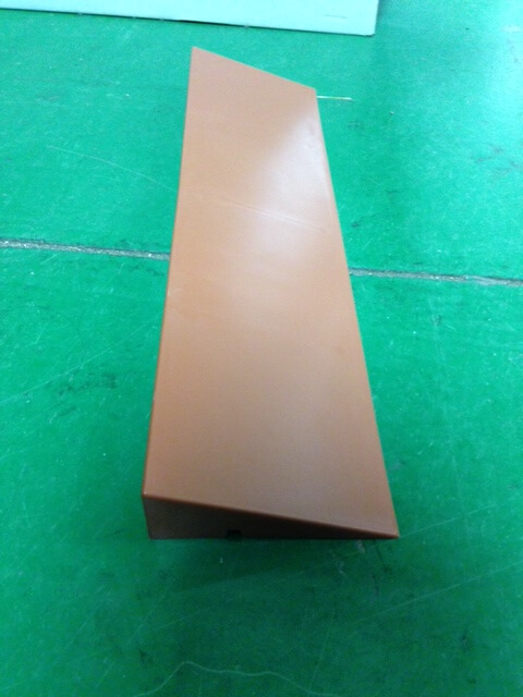 *CORDOLO FEMMINA CM.40X10 TERRACOTTA