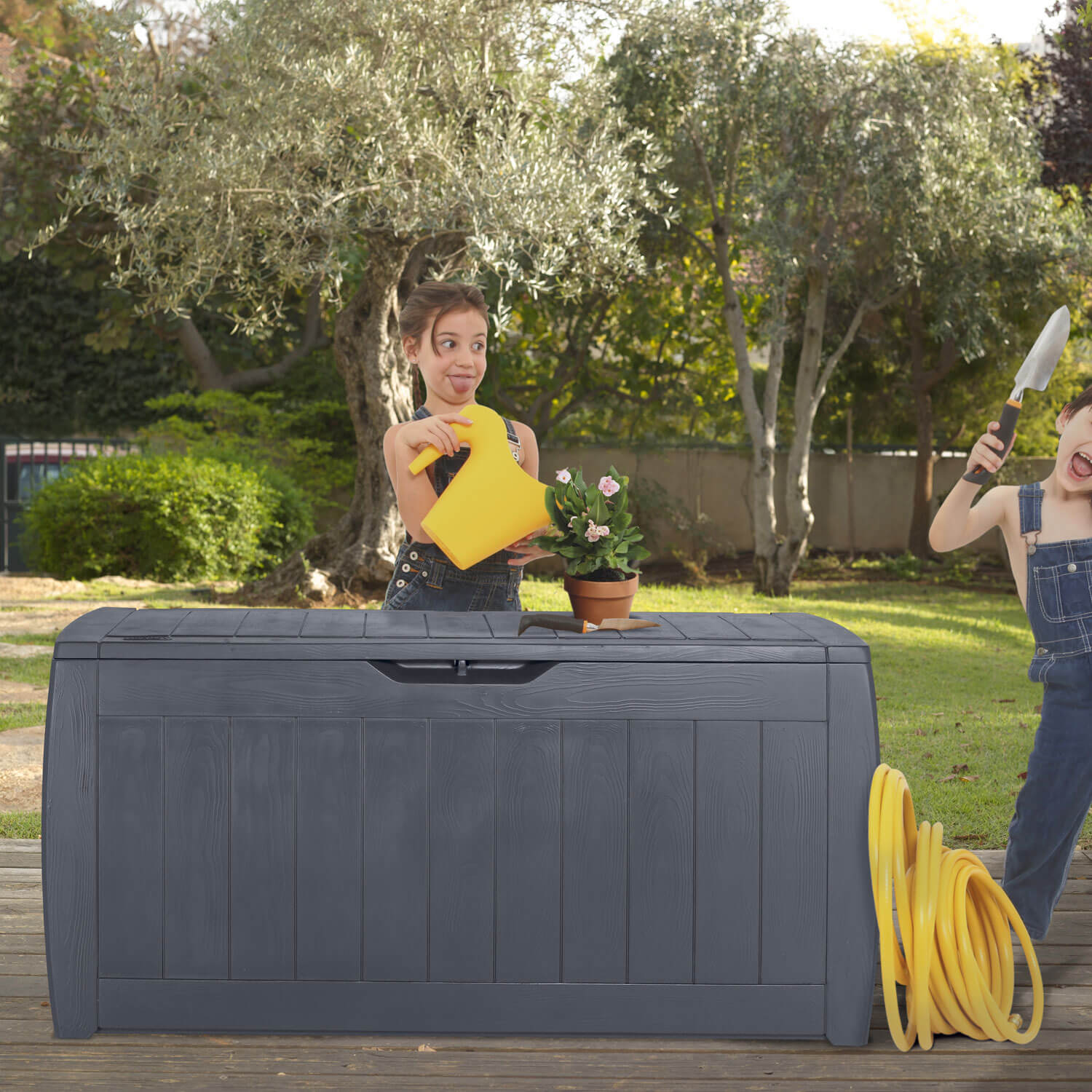 BAULE RESINA EFFETTO LEGNO CM.117.5X45X57.3 GRIGIO