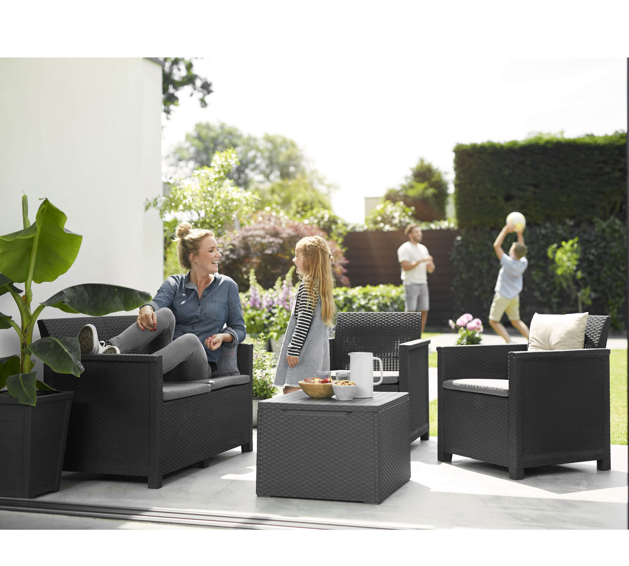 SALOTTO IN RESINA EMMA GRAFITE