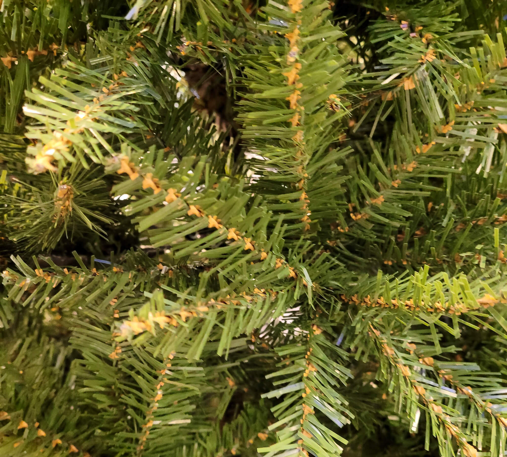 Albero Di Natale In Metallo Per Esterno/Interno RM E-Commerce – 123x66 Cm, Nero, Con Picchetto
