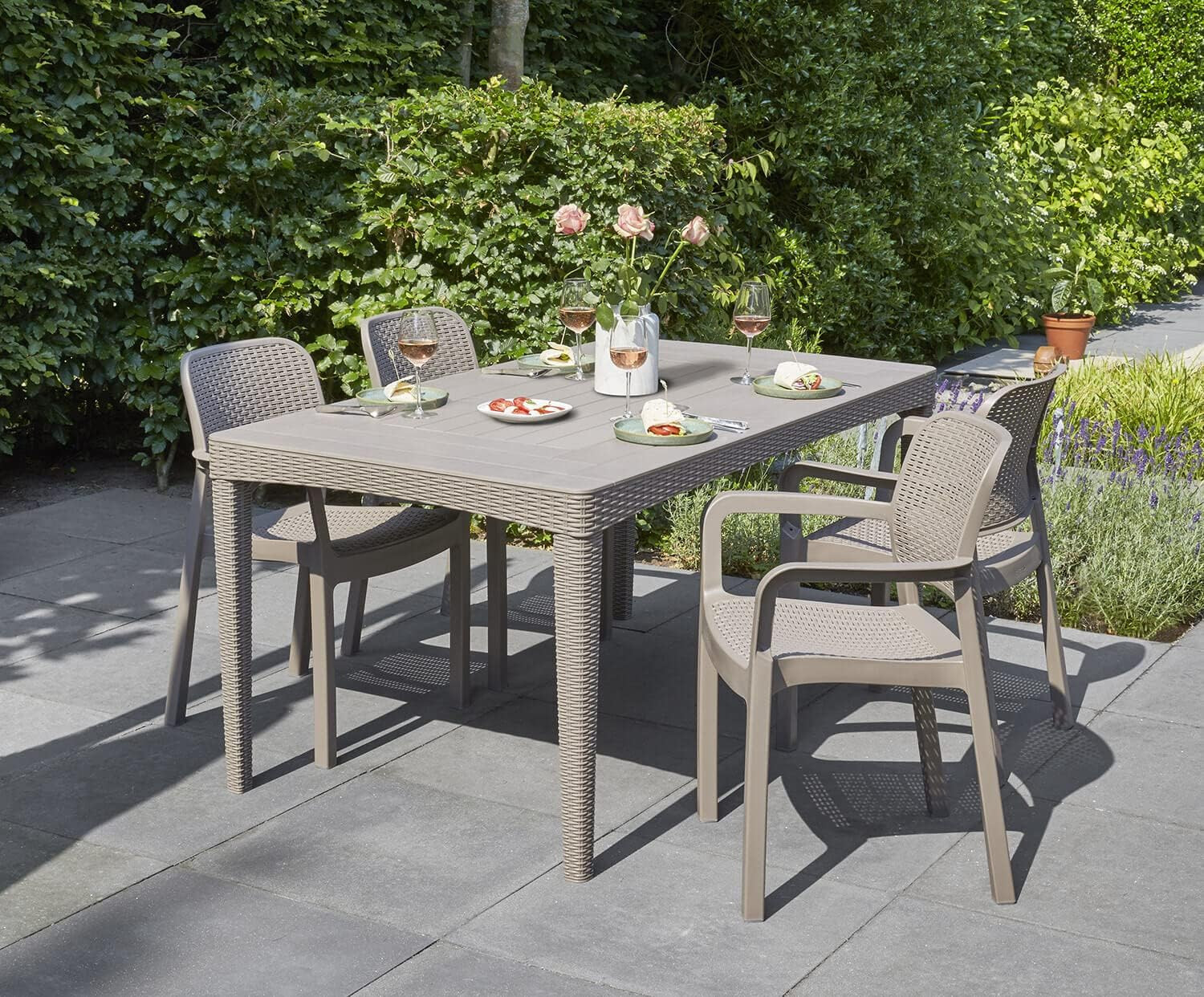 TAVOLO CM.160X90 + 6 POLTRONE CAPPUCCINO