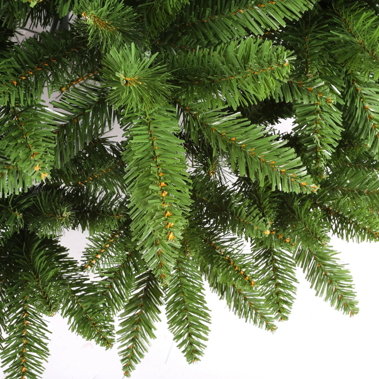 ALBERO NATALE PVC CM.240 C/600 LED 2524 PUNTE