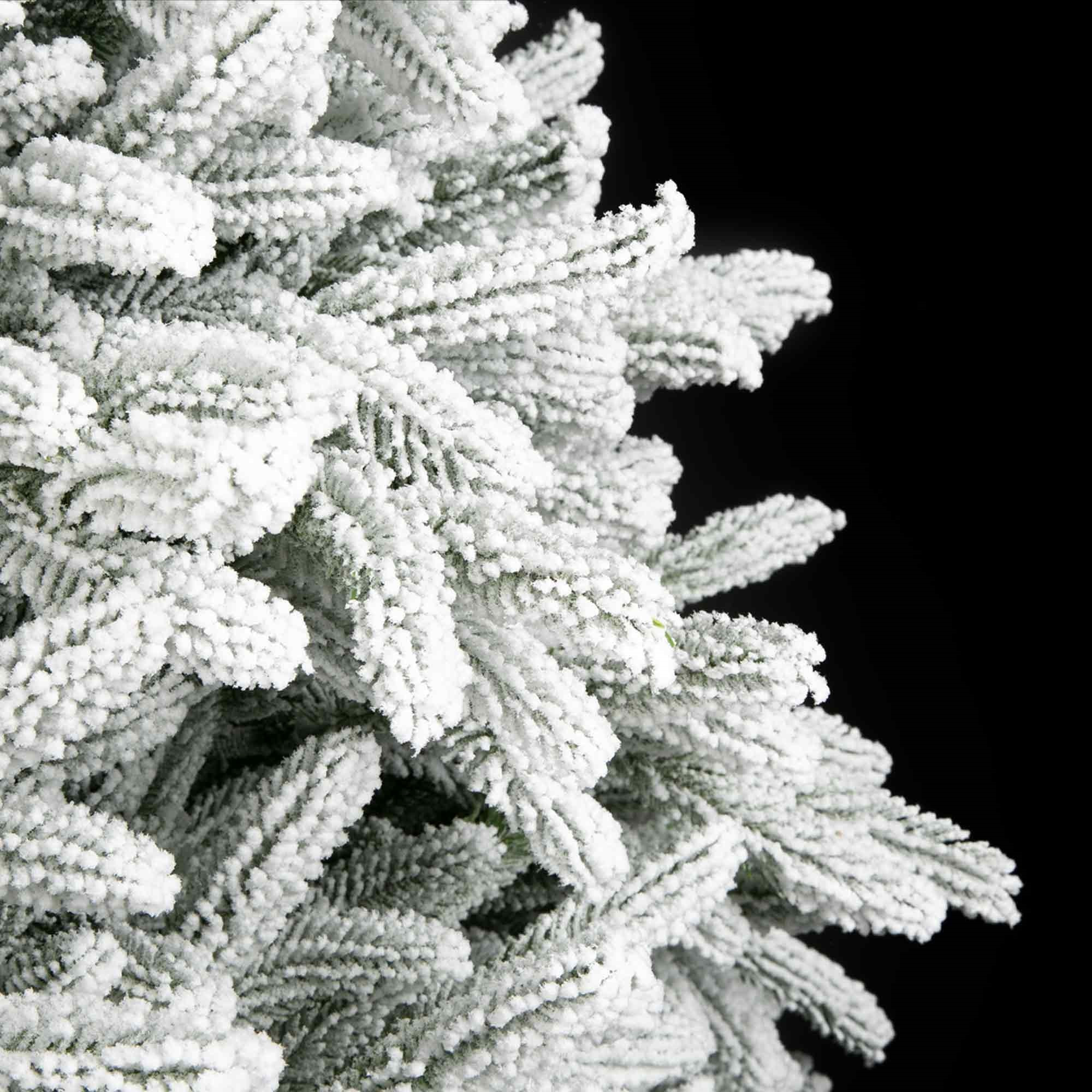 ALBERO NATALE INNEVATO PE CM.150 525 PUNTE