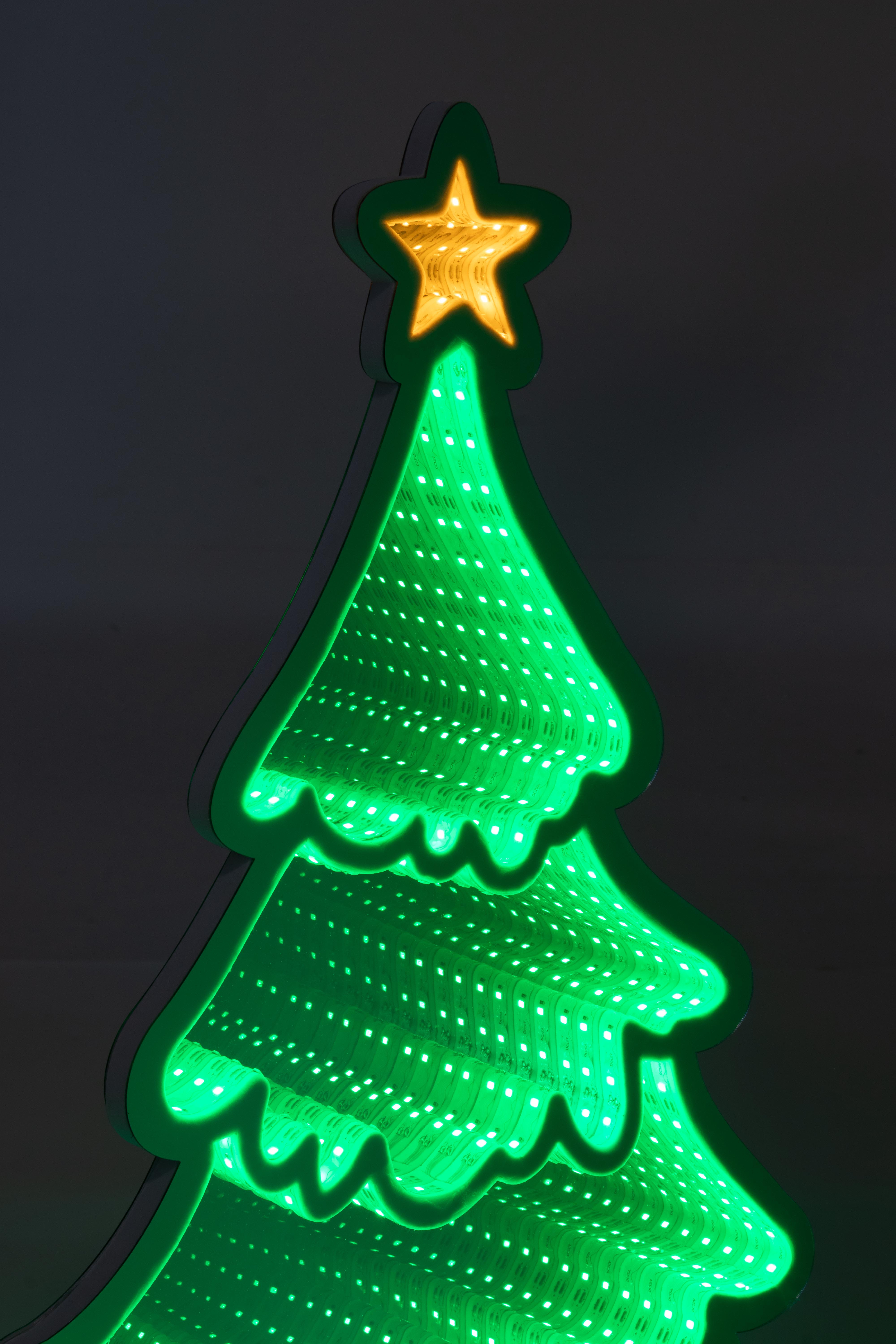 DECORAZIONE LUMINOSA HOLIDAY PINO 237LED IP20