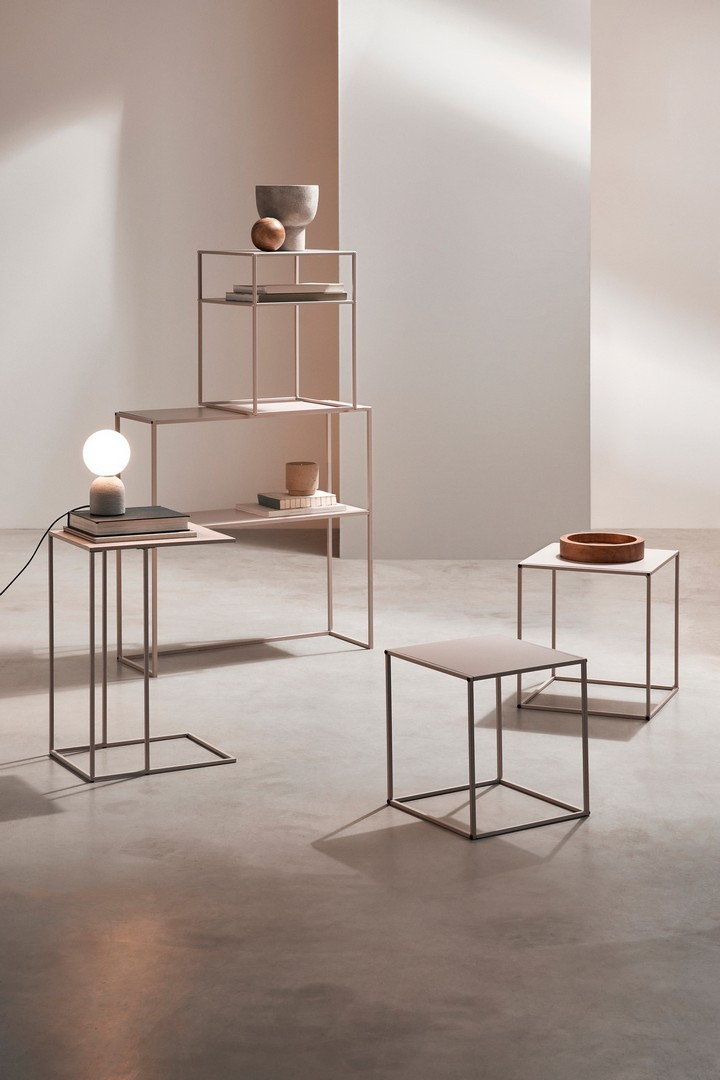 TAVOLINO RETT. CM. 40X30X58H BEIGE