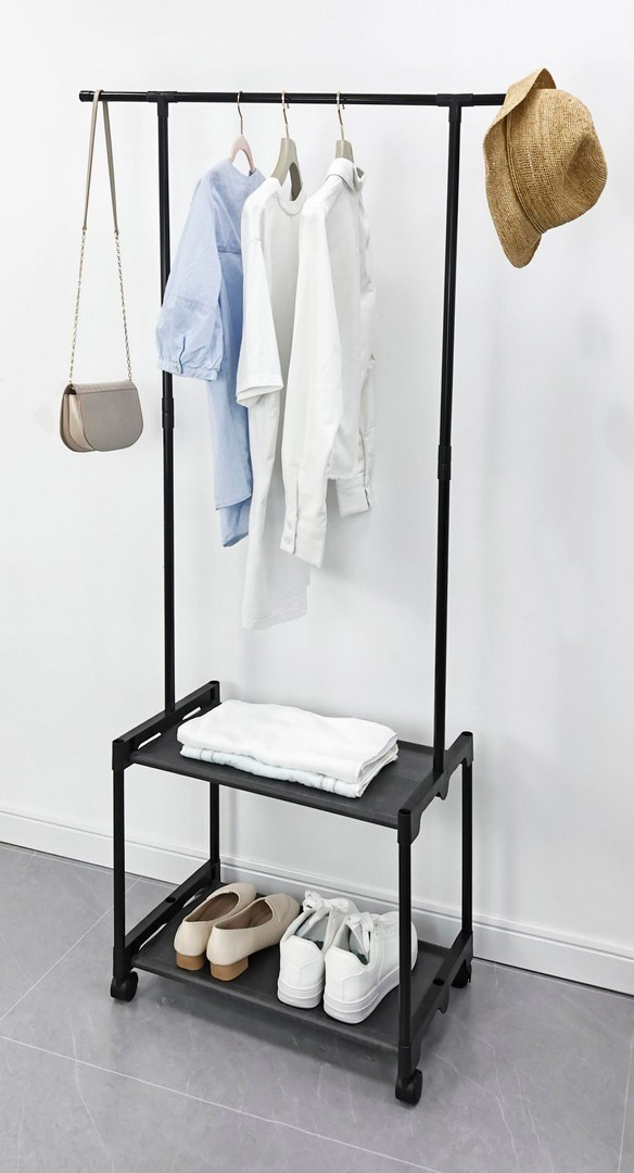 STAND APPENDIABITI NERO C/RUOTE CM. 86X35X156H STAND APPENDIABITI NERO C/RUOTE CM. 86X35X156H