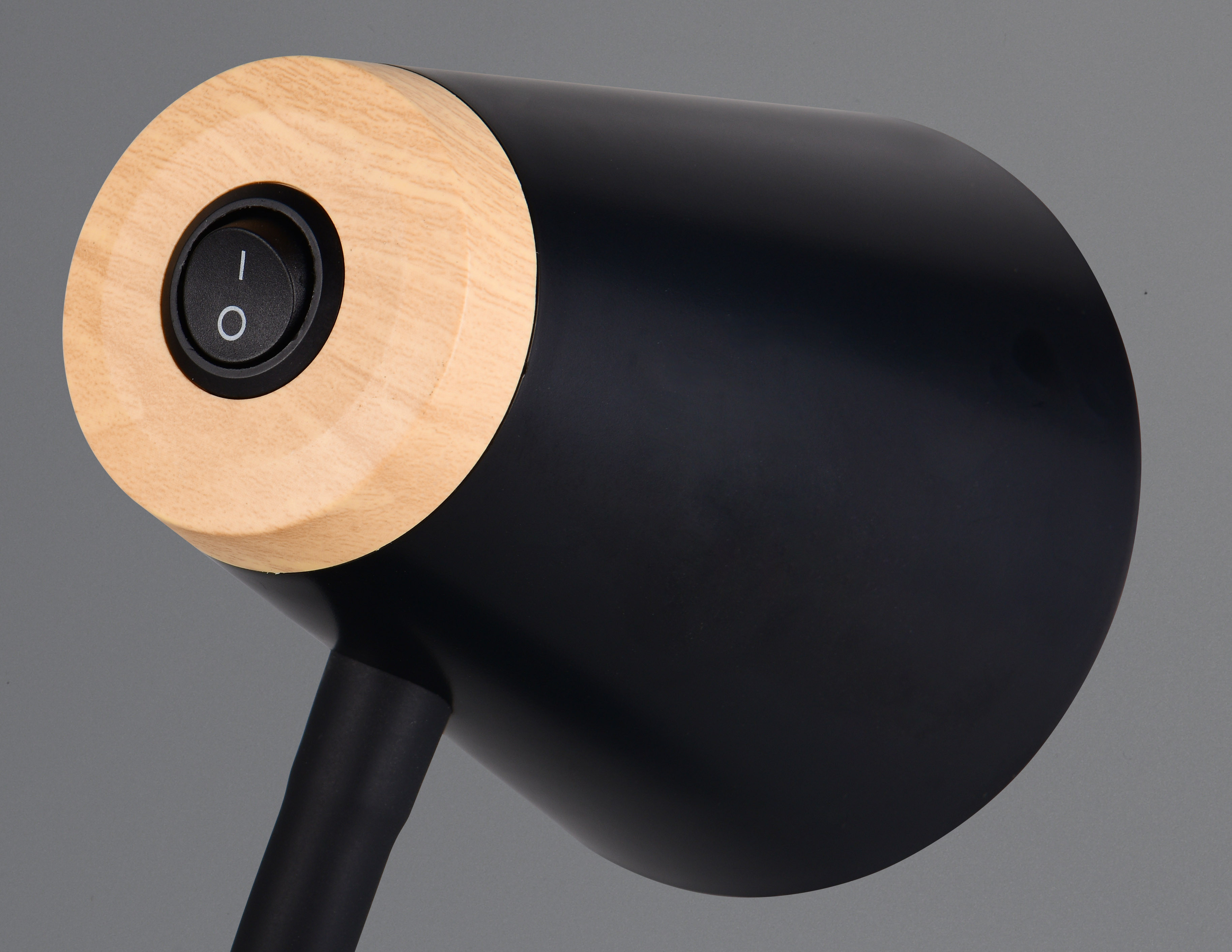 PONGO LAMPADA STUDIO LED NERA H.36 CON PINZA