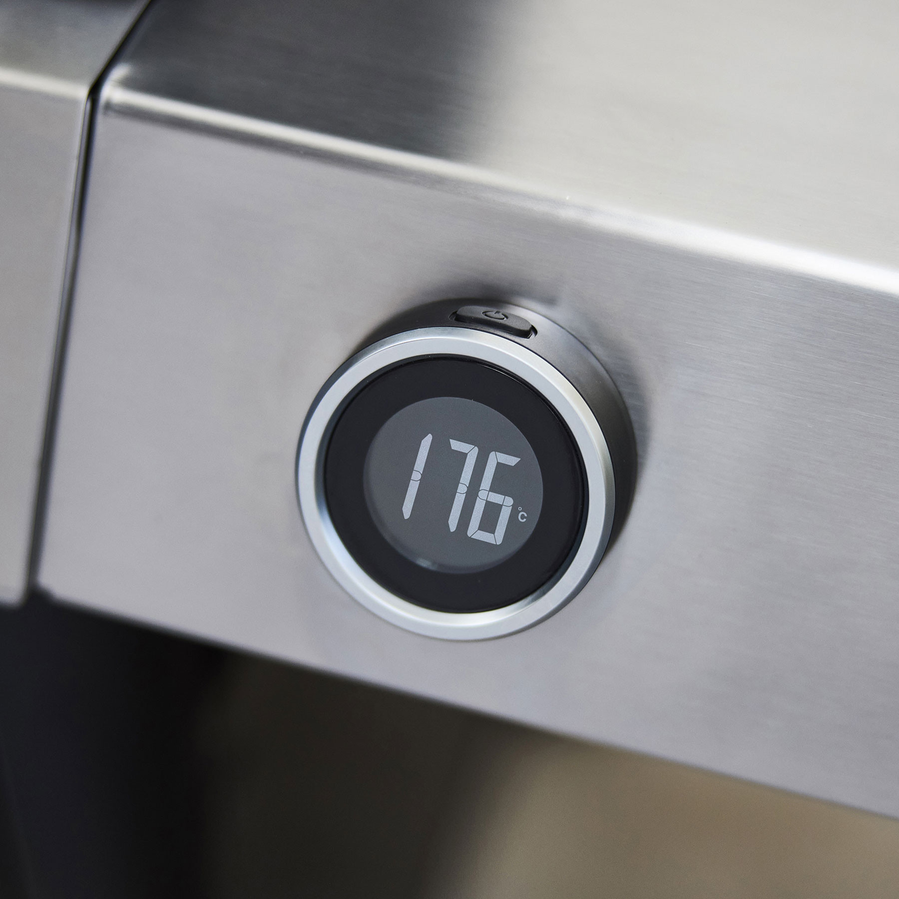 BARBECUE A GAS GENESISS E-335 NEW