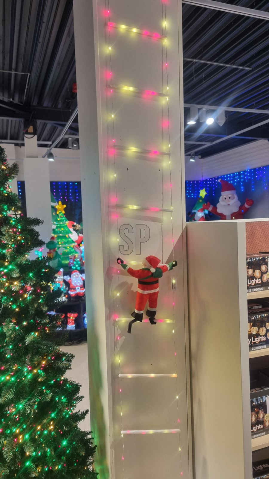 BABBO NATALE SU SCALA CM.300 C/LED