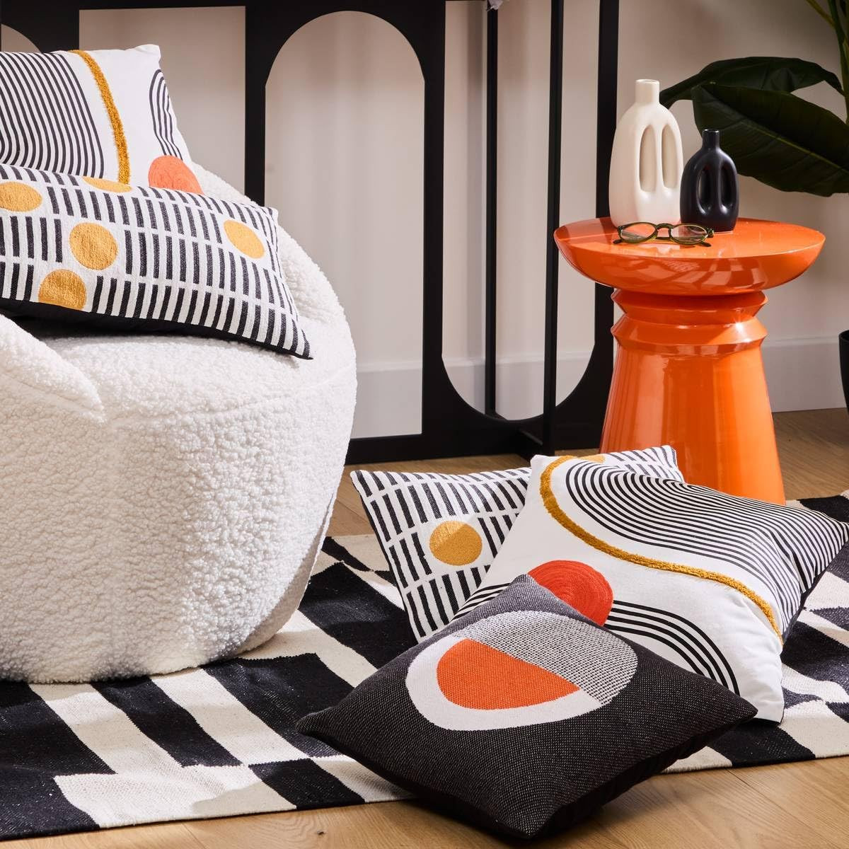 CUSCINO KUBUS CM.30X50 BIANCO/NERO