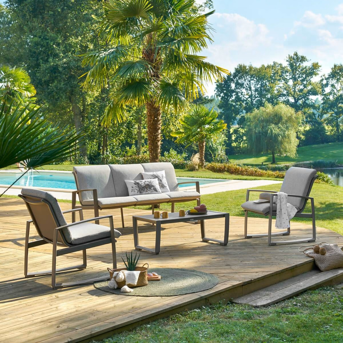 SALOTTO ALLUMINIO 3 POSTI NOCCIOLA