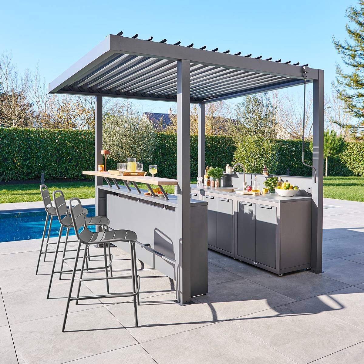 CHIOSCO BAR CON PERGOLA CM.259X235 H258