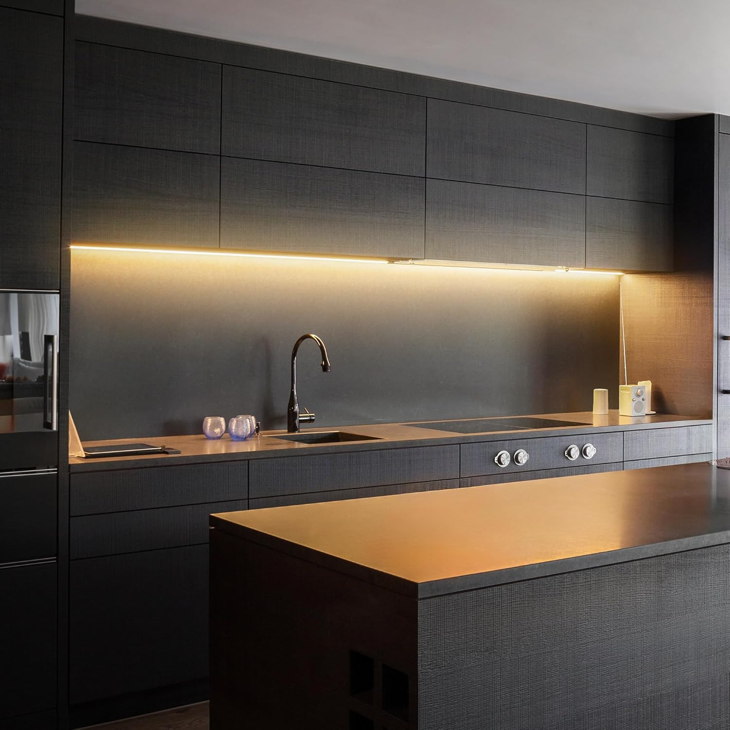 STRISCIA LED 22W 24V AUTOADESIVO BIANCO