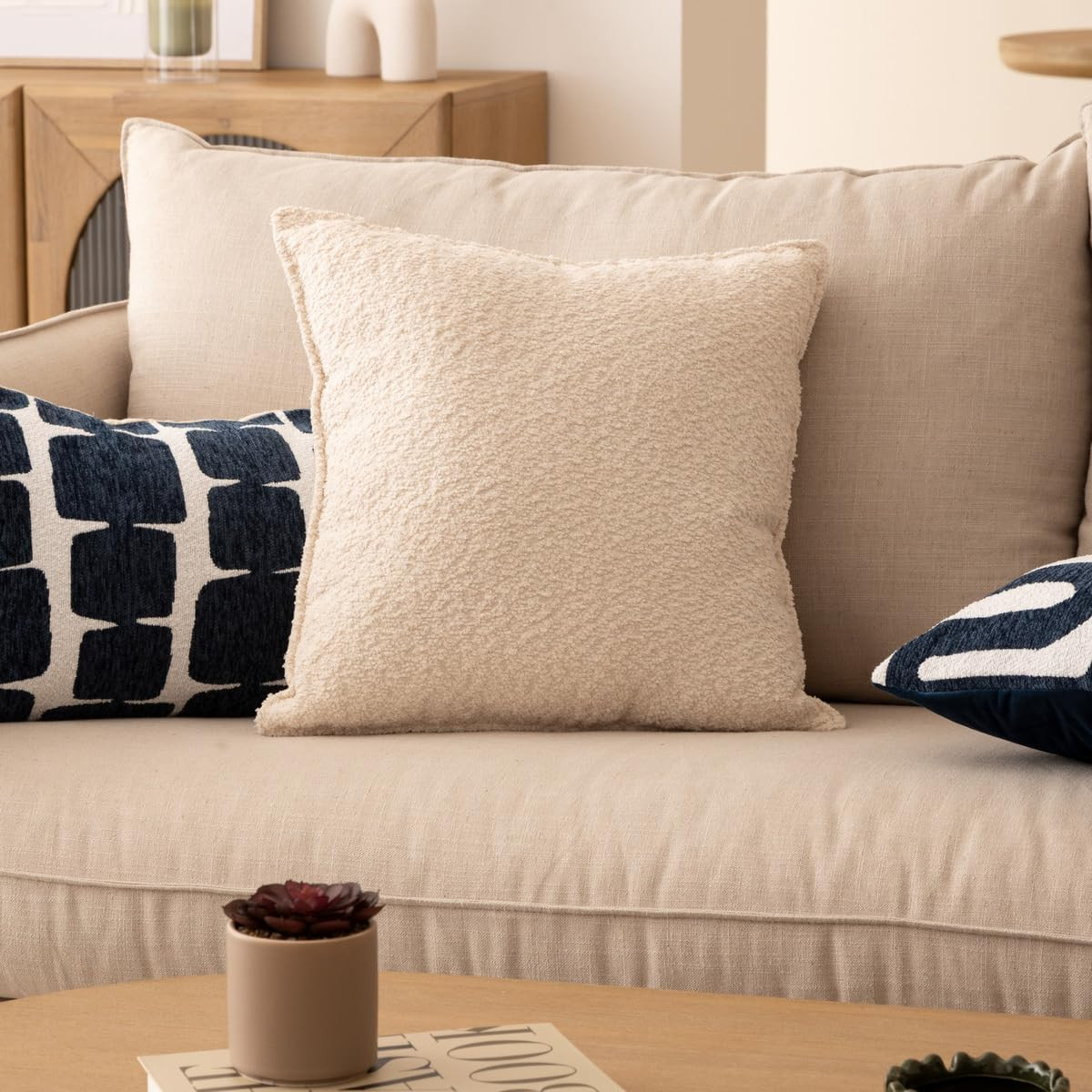 CUSCINO B.SAONA CM.45X45 AVORIO