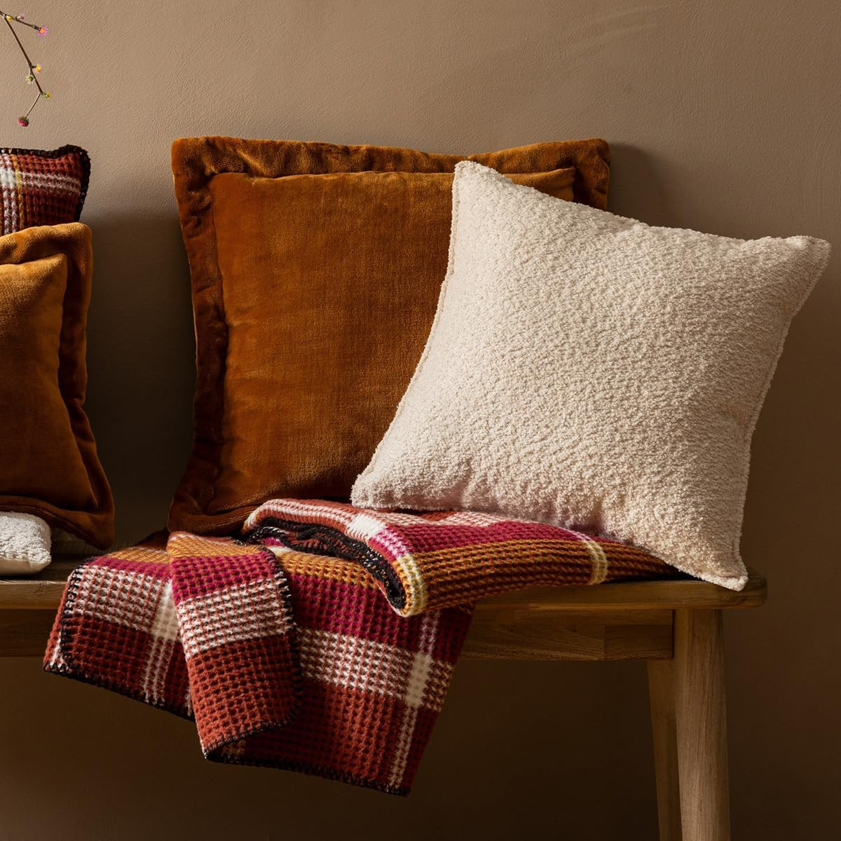 CUSCINO B.SAONA CM.45X45 AVORIO