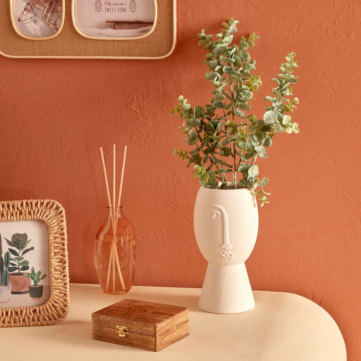 VASO CERAMICA VOLTO H.19.8 ASS.2