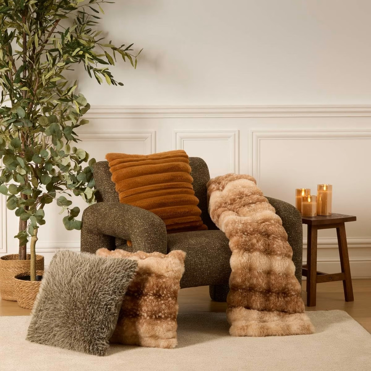 CUSCINO IN ECO PELL.3D CM.45 COGNAC